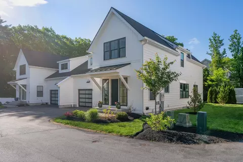 1171 Sagamore Ave #9, Portsmouth, NH 03801