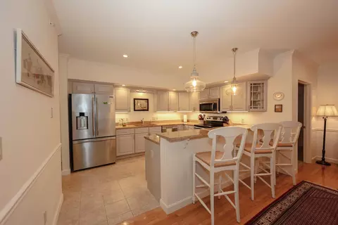 3 Abbey Ln #17, Meredith, NH 03253