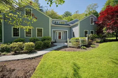 607 Long John Rd, Rye, NH 03870