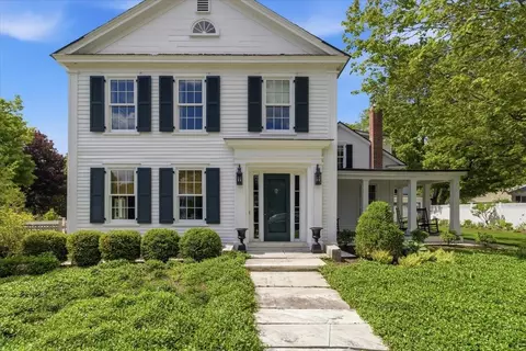 86 Church St, Dorset, VT 05251