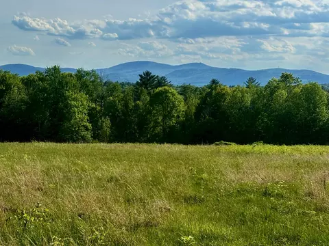 580 C Pine Hill Rd, Wolfeboro, NH 03894