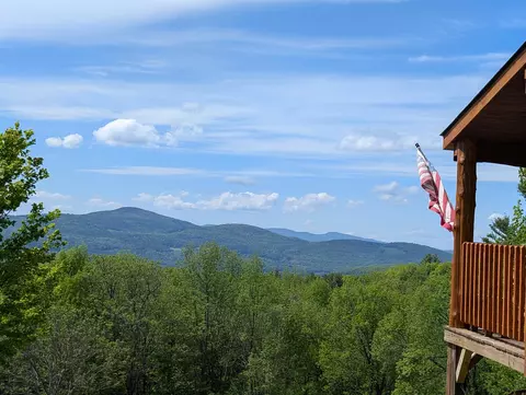 320 Hunt Mountain Rd, Monroe, NH 03771