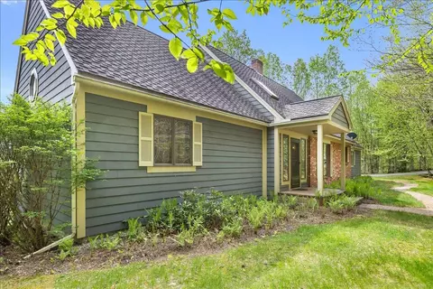 290 Iron Foundry Rd, Franconia, NH 03580