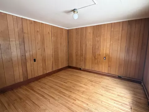 Bedroom - 2 Plain St, Barre, VT 05641 photo 5 of 7