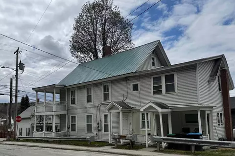 2 Plain St, Barre, VT 05641