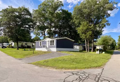 23 S Elderberry Ln, Rochester, NH 03867