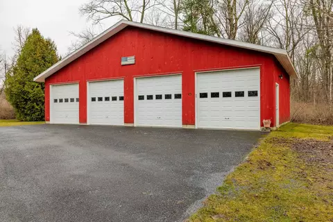 43 Limerick Ln, Arlington, VT 05250