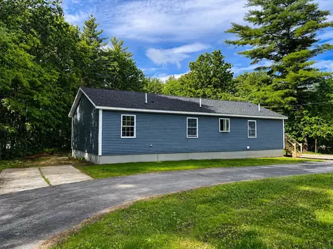 335 Depot St, Belmont, NH 03220