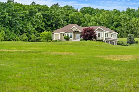 164 Broad St, Hollis, NH 03049