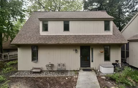 21 Pleasant Dr, Grantham, NH 03753