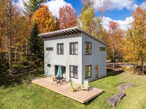 296 W Hill Rd, Lincoln, VT 05443
