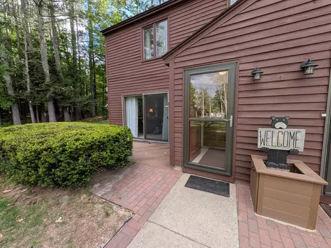 1014 W Side Rd #5, Conway, NH 03813