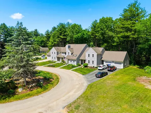 218 Pheasant Run, Hudson, NH 03051