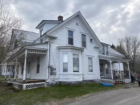 731 Hill St, Lyndonville, VT 05851