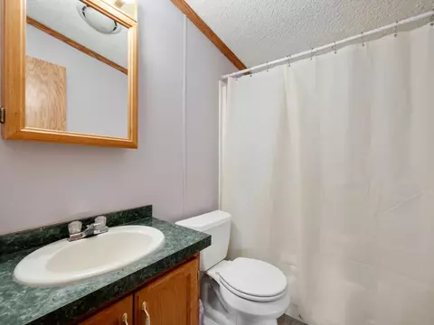 Bath - 669 Buttolph Rd, Shoreham, VT 05770 photo 4 of 4