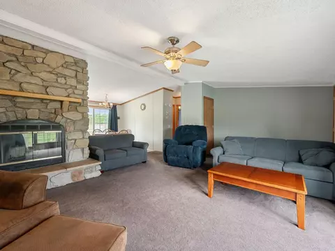 Living - 669 Buttolph Rd, Shoreham, VT 05770 photo 1 of 3