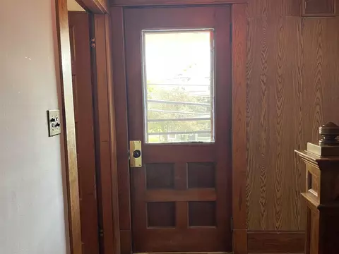 Entry Way - 88 Mill Hl, Barnet, VT 05821 photo 3 of 8