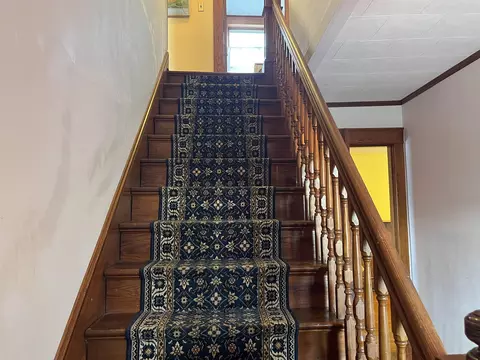 Entry Way - 88 Mill Hl, Barnet, VT 05821 photo 4 of 8