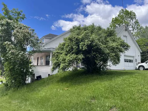 Exterior - 88 Mill Hl, Barnet, VT 05821 photo 3 of 10