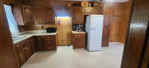 Kitchen - 88 Mill Hl, Barnet, VT 05821 photo 1 of 2