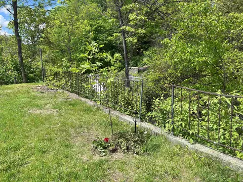 Exterior - 88 Mill Hl, Barnet, VT 05821 photo 9 of 10