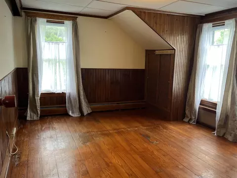 Bedroom - 88 Mill Hl, Barnet, VT 05821 photo 2 of 4