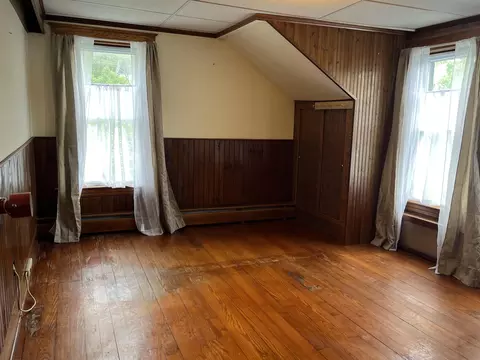 Bedroom - 88 Mill Hl, Barnet, VT 05821 photo 2 of 4