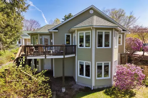 3 Linkside Dr, Thornton, NH 03285