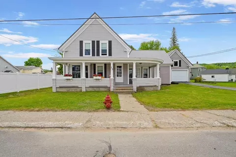 13 Summer St, Northumberland, NH 03582