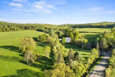 61 Braeburn Ln, Barnet, VT 05821