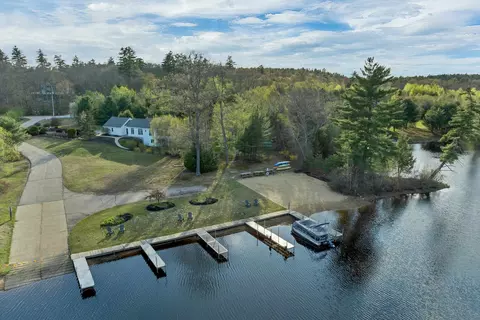 58 Pointe Trinity Dr, Strafford, NH 03884