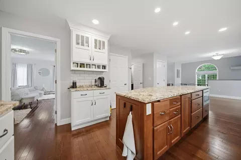 Entry Way - 13 Stirling Ave, Hooksett, NH 03106 photo 2 of 10