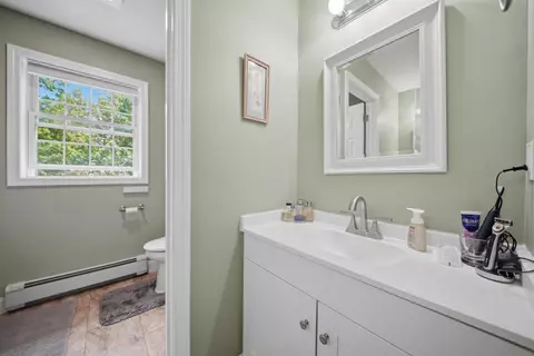 Bath - 13 Stirling Ave, Hooksett, NH 03106 photo 3 of 3