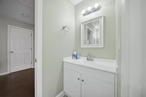 Bath - 13 Stirling Ave, Hooksett, NH 03106 photo 2 of 3
