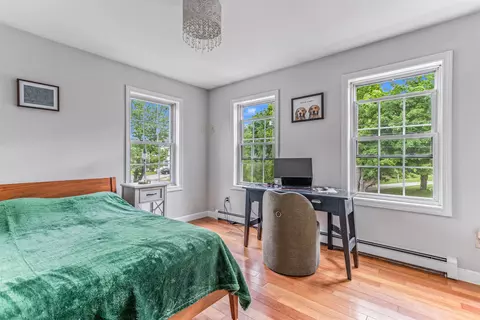 Bedroom - 551 Long John Rd, Rye, NH 03870 photo 3 of 6