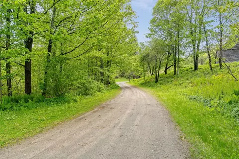 61 Academy Circle Hwy, Woodstock, VT 05071