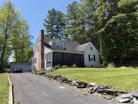63 Highland Ave, Newport, VT 05855
