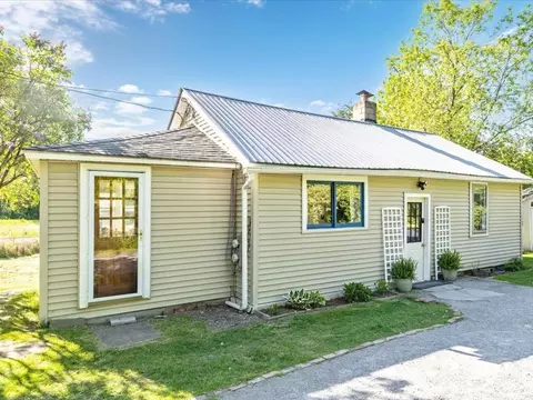 214 Jasper Mine Rd, Colchester, VT 05446