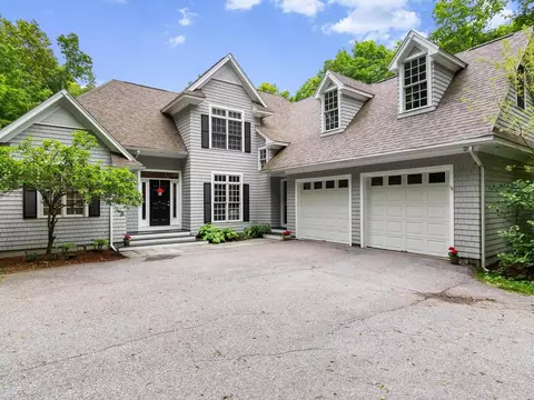 86 Wildwood Ct, Shelburne, VT 05482