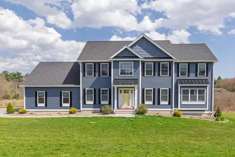 18 Caymus Rdg, Salem, NH 03079