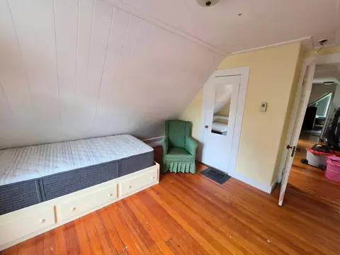 Bedroom - 27 Linden St, Exeter, NH 03833 photo 3 of 5