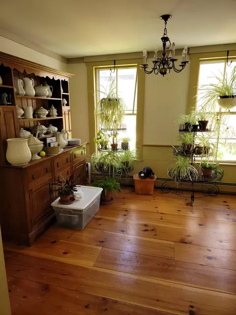 Dining - 27 Linden St, Exeter, NH 03833 photo 2 of 2