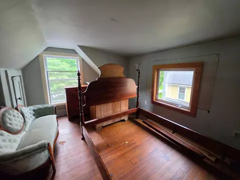 Bedroom - 27 Linden St, Exeter, NH 03833 photo 5 of 5