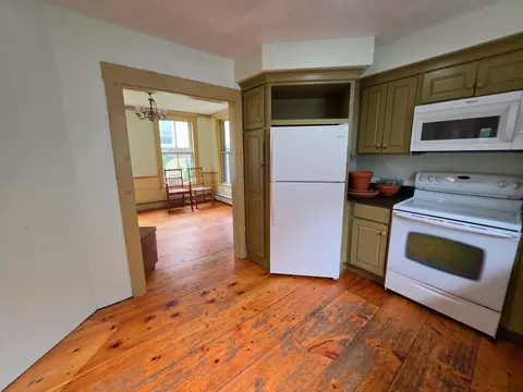 Kitchen - 27 Linden St, Exeter, NH 03833 photo 1 of 5