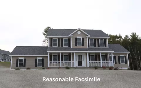 99 Lantern Dr, Sandown, NH 03873