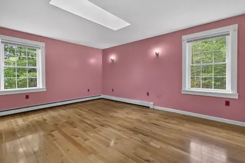 Bedroom - 141 Mitchell Rd, Nottingham, NH 03290 photo 5 of 10