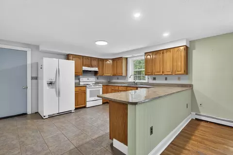 Kitchen - 141 Mitchell Rd, Nottingham, NH 03290 photo 3 of 3