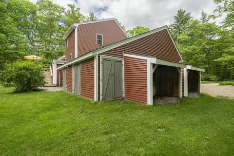 Exterior - 141 Mitchell Rd, Nottingham, NH 03290 photo 4 of 19