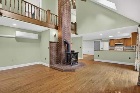 Living - 141 Mitchell Rd, Nottingham, NH 03290 photo 6 of 11