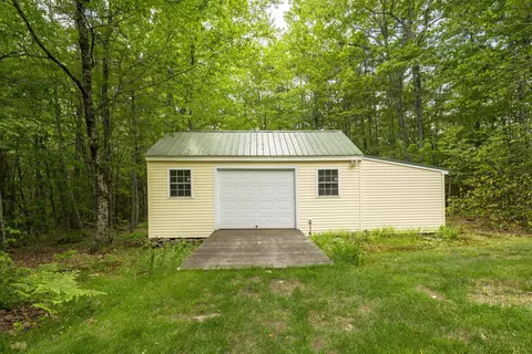 Exterior - 141 Mitchell Rd, Nottingham, NH 03290 photo 10 of 19